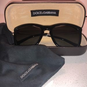 D&G polarized black sunglasses